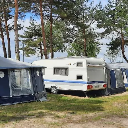 Nowoczesne Przyczepy Kempingowe Chalupy Royal-Camp Exterior photo