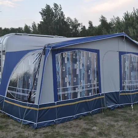Nowoczesne Przyczepy Kempingowe Chalupy Royal-Camp Exterior photo