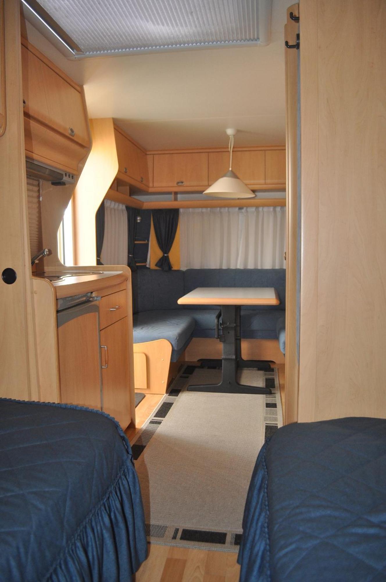 Nowoczesne Przyczepy Kempingowe Royal-camp Campsite *
