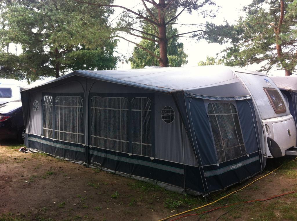 Campsite Nowoczesne Przyczepy Kempingowe Royal-camp *