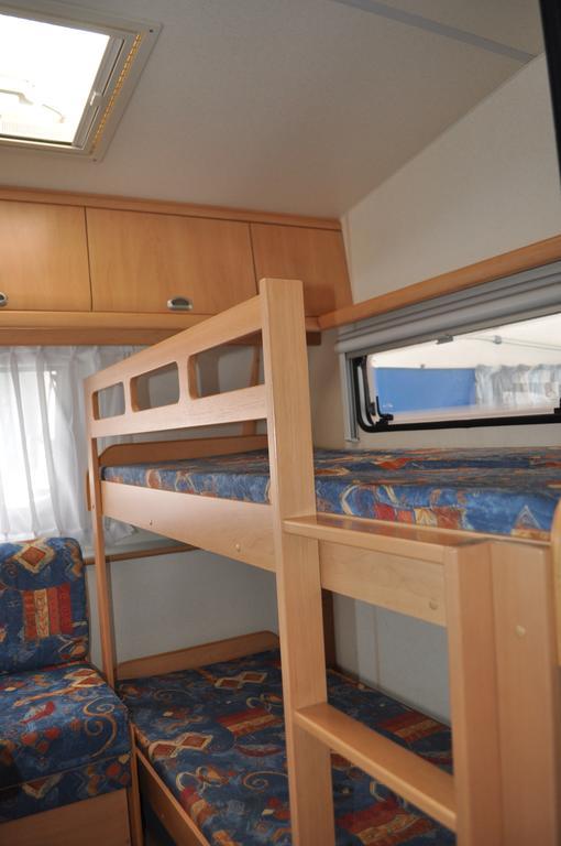 Nowoczesne Przyczepy Kempingowe Royal-camp Campsite Chalupy