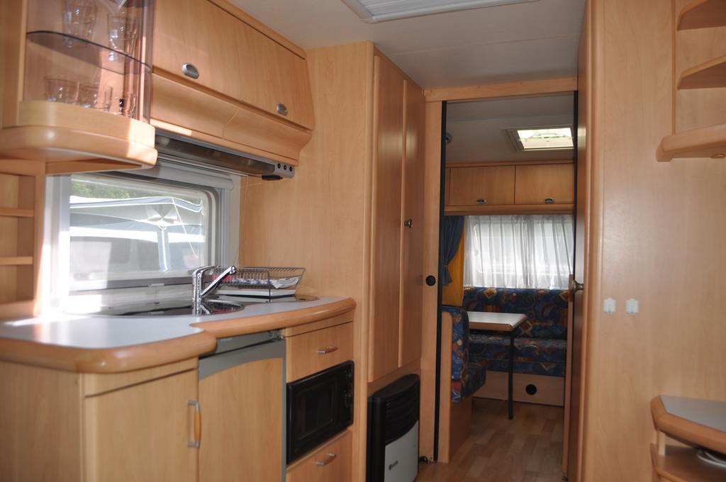 Nowoczesne Przyczepy Kempingowe Royal-camp Campsite Chalupy